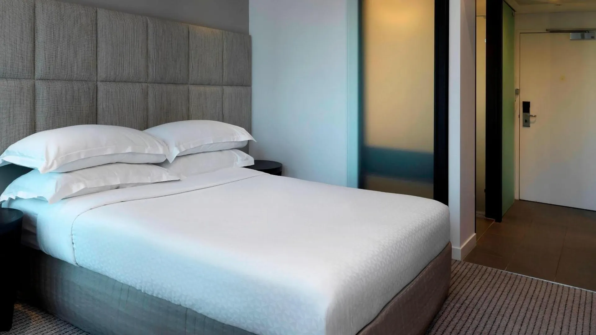 **** Отель Four Points By Sheraton Брисбен Австралия
